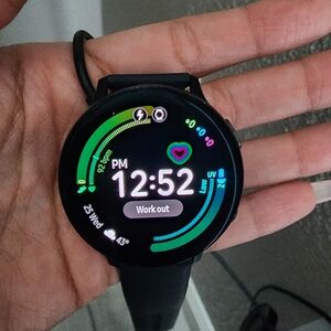 Samsung Black Round Smartwatch with Color Display